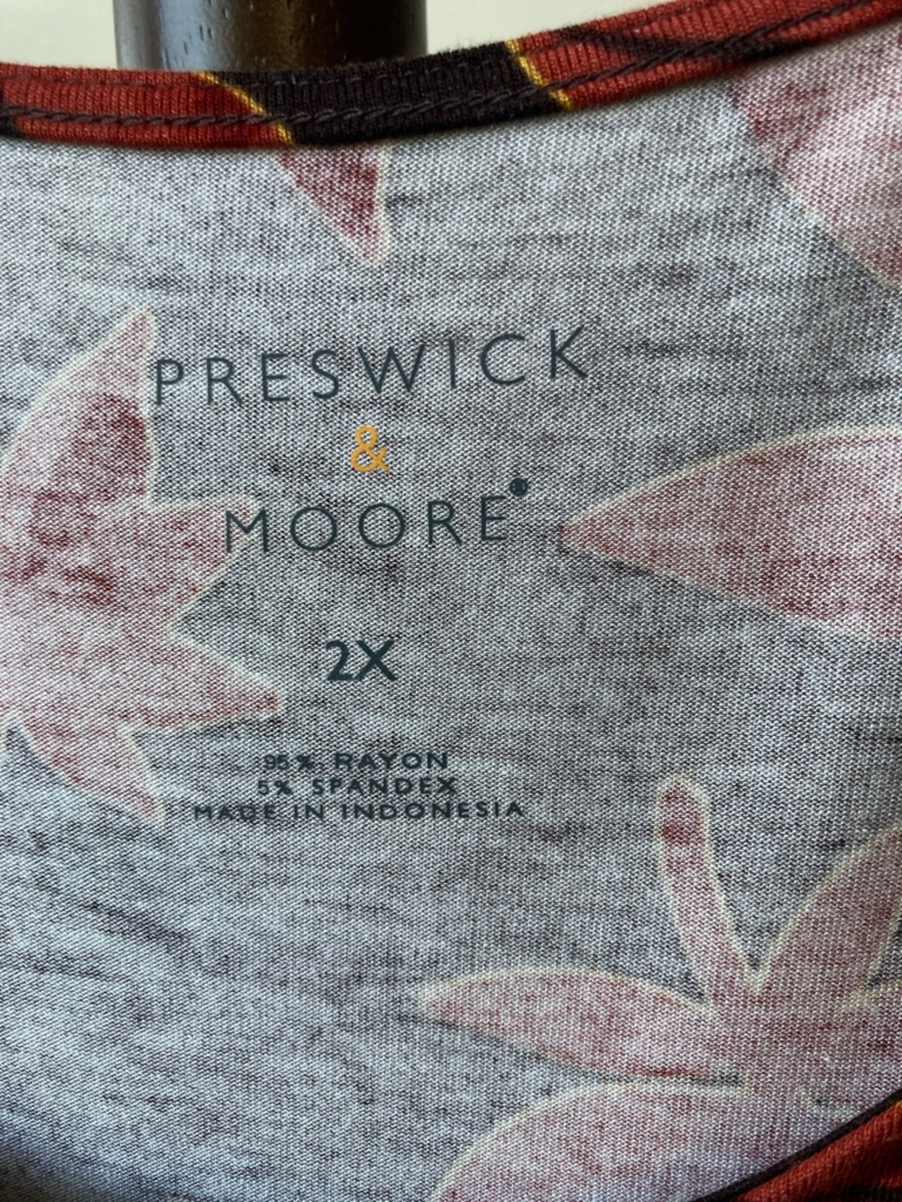 Preswick & Moore leaves print top soft with stretch casual 2X - Picture 14 of 15